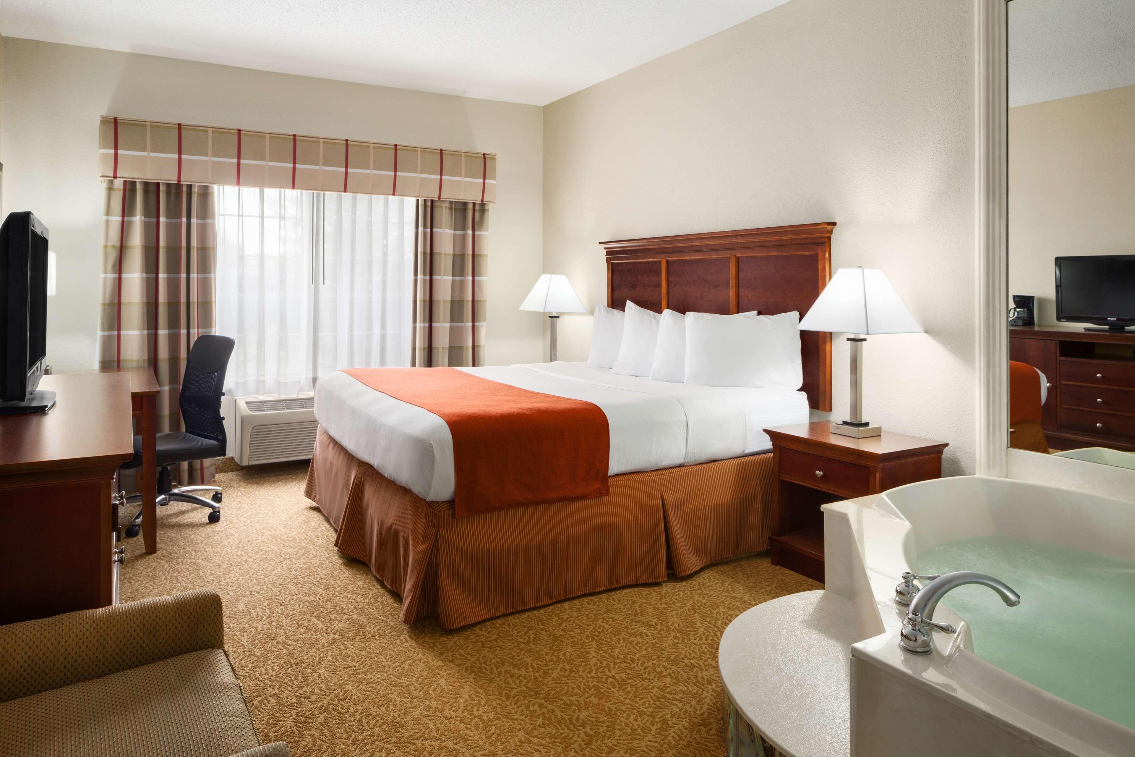Country Inn & Suites By Radisson, Grand Rapids Airport, Mi Cascade Exteriér fotografie