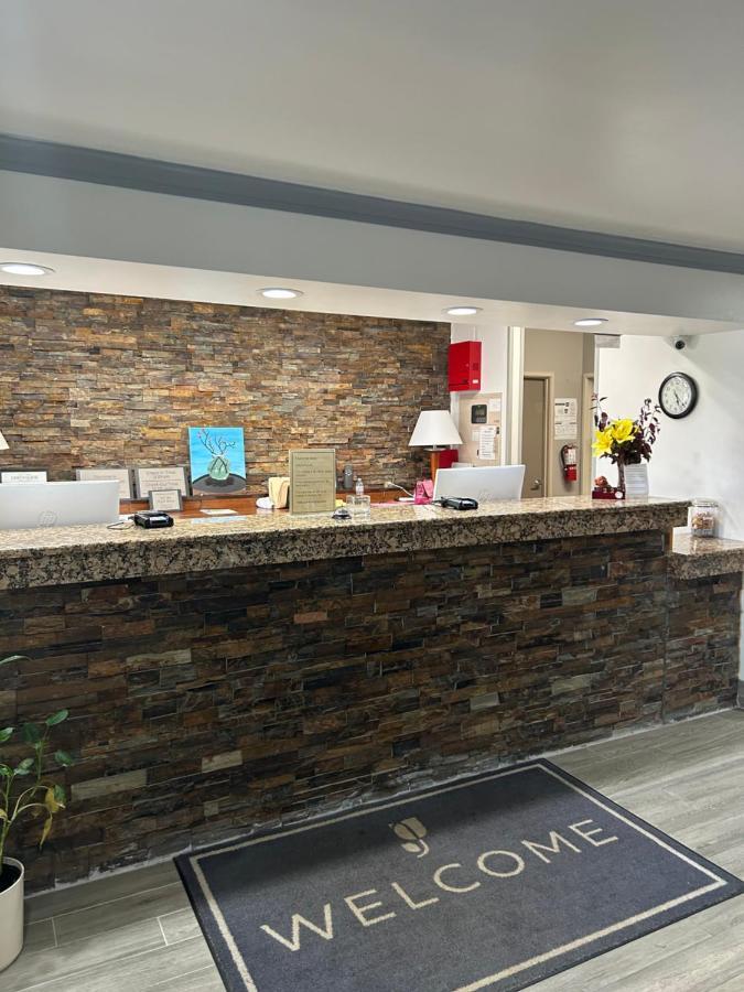 Country Inn & Suites By Radisson, Grand Rapids Airport, Mi Cascade Exteriér fotografie