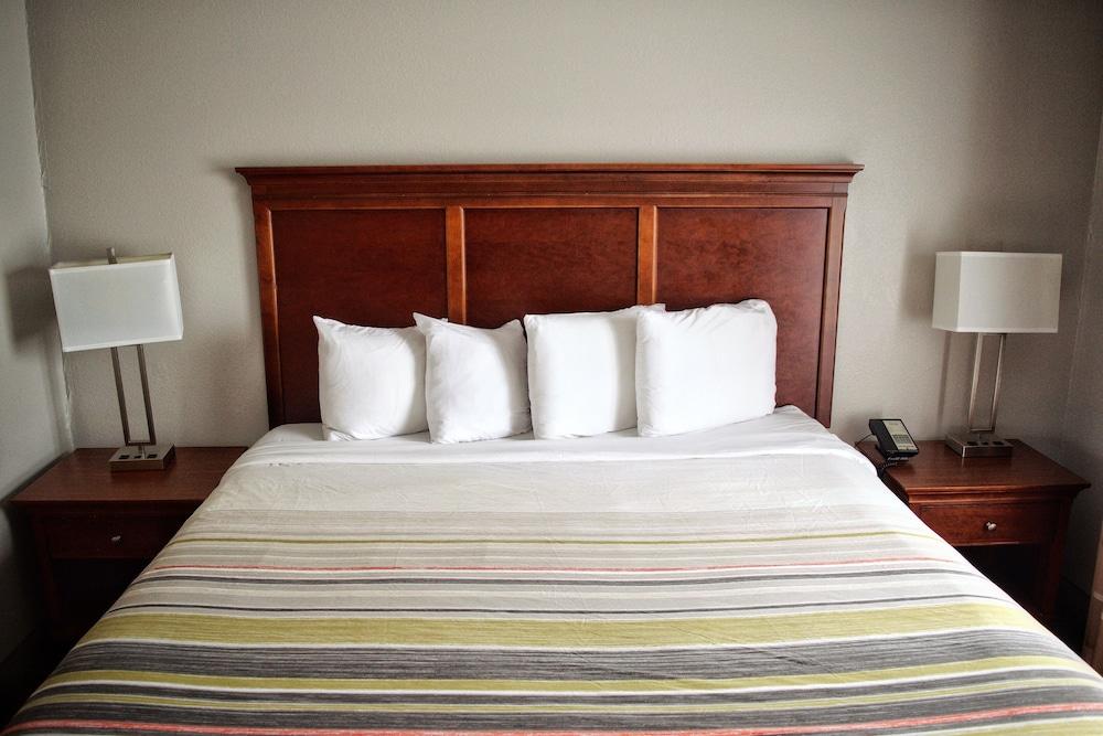 Country Inn & Suites By Radisson, Grand Rapids Airport, Mi Cascade Exteriér fotografie