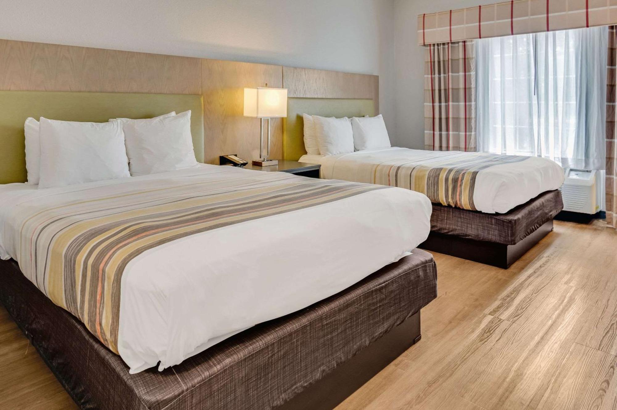 Country Inn & Suites By Radisson, Grand Rapids Airport, Mi Cascade Exteriér fotografie