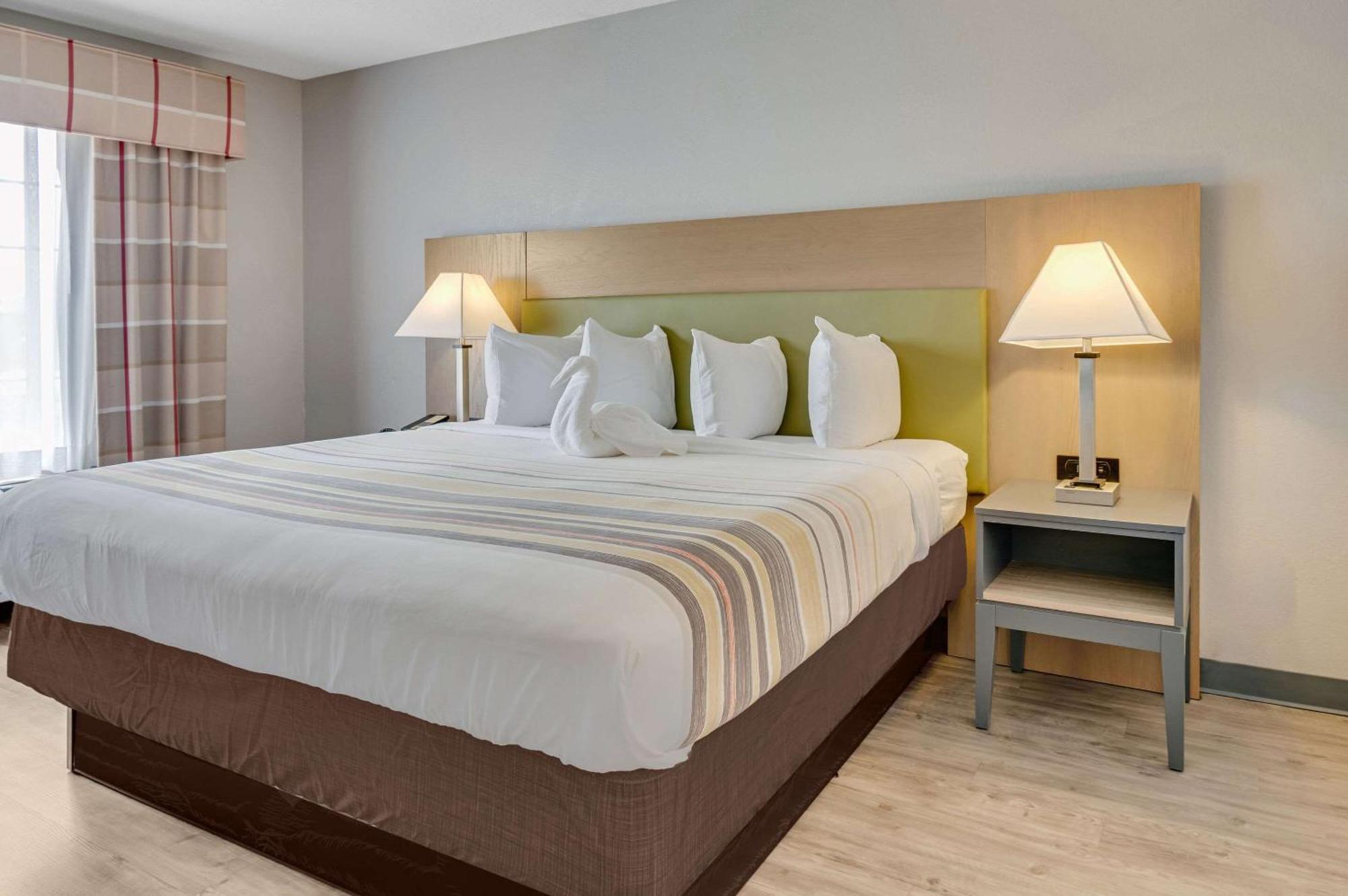 Country Inn & Suites By Radisson, Grand Rapids Airport, Mi Cascade Exteriér fotografie