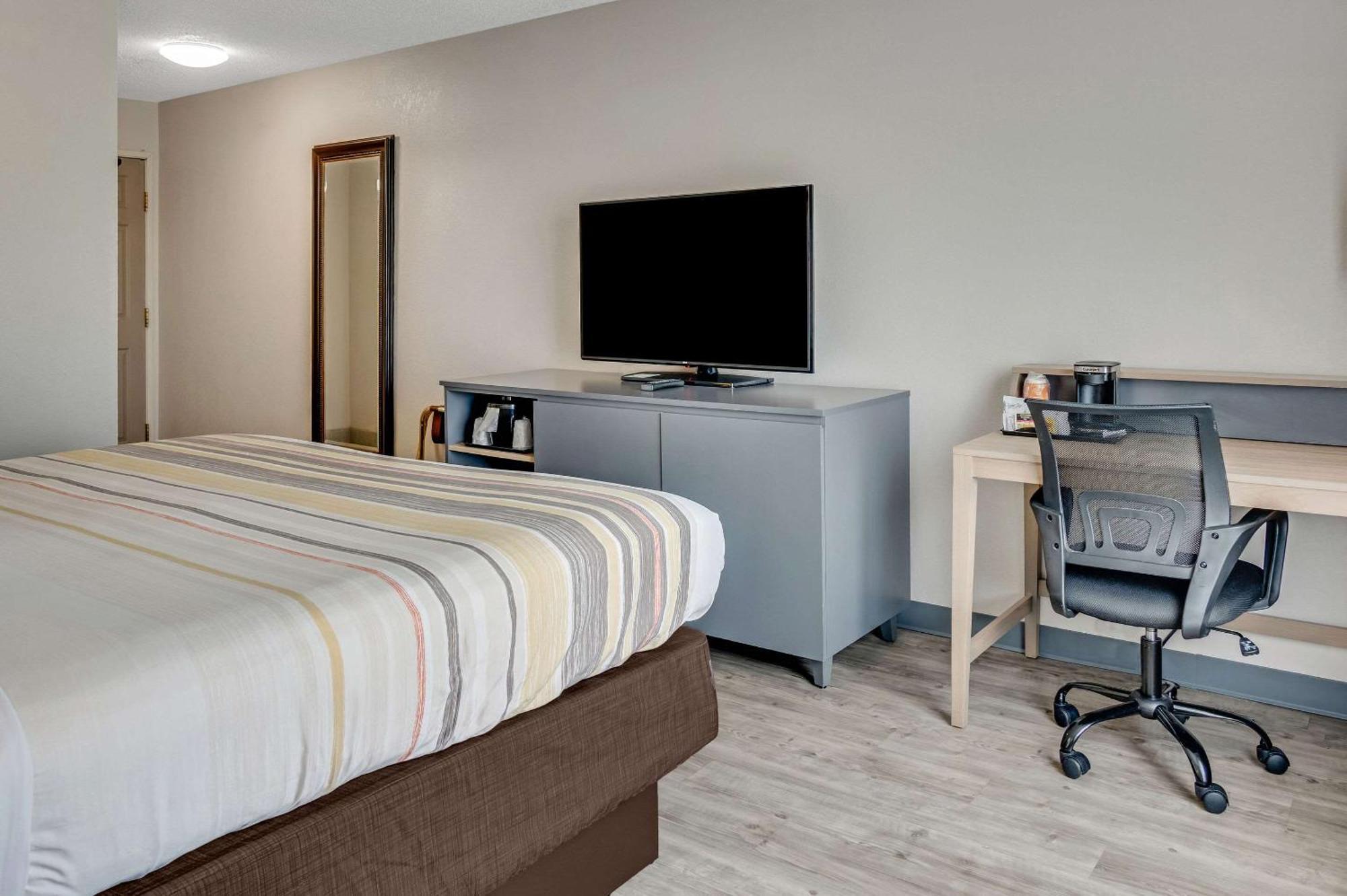 Country Inn & Suites By Radisson, Grand Rapids Airport, Mi Cascade Exteriér fotografie
